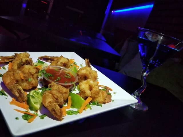 300 Lounge Aguadilla 3