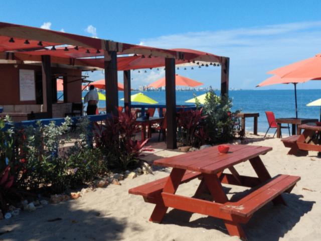 KUMO Rooftop Isla Verde 9 Bambooobei Beach Bistro Isla verde