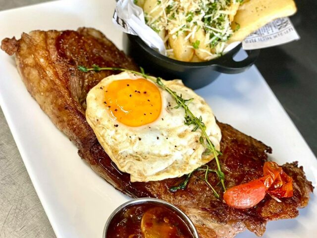 Bistecca Steak and Pasta Luquillo 3