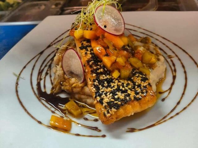 Blazzin Bar Restaurant Calle Loiza.3