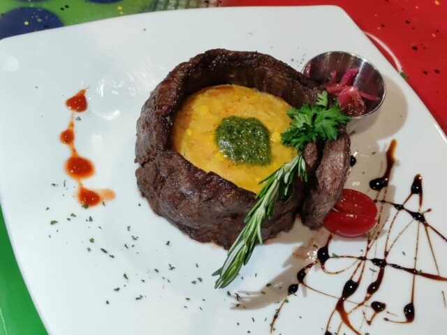 Blazzin Bar Restaurant Calle Loiza.5