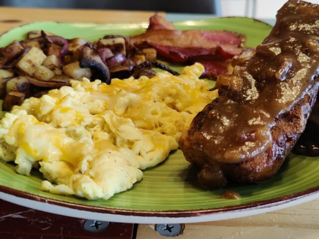 Cinnamon Roll Express Mayaguez 1