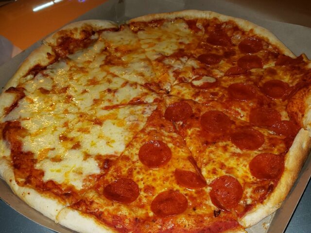Cofos Pizza Aguadilla 1