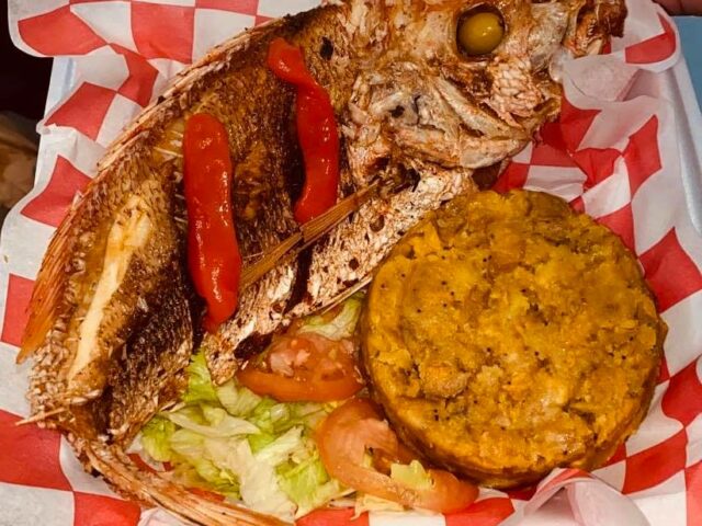 El Brindis Seafood en Otro Mundo Luquillo 1