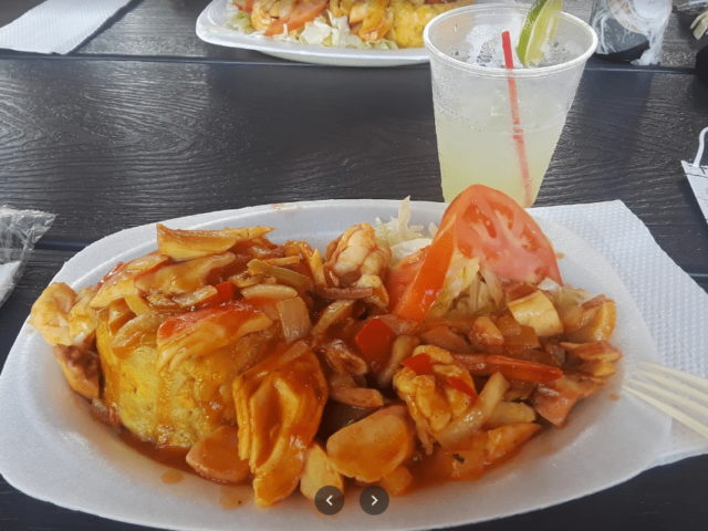 El Farol Pi√±ones 4