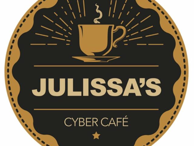 La Burguett 11 Julissa's Cyber Café