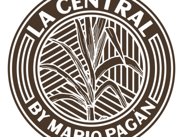 Lupe Reyes 2 La Central by Mario Pagán