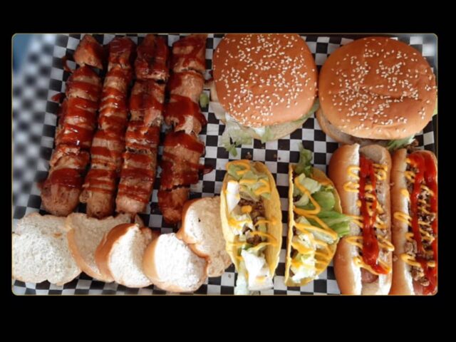Los Pinchos Locos Arecibo 4 Los Pinchos Locos Arecibo 3