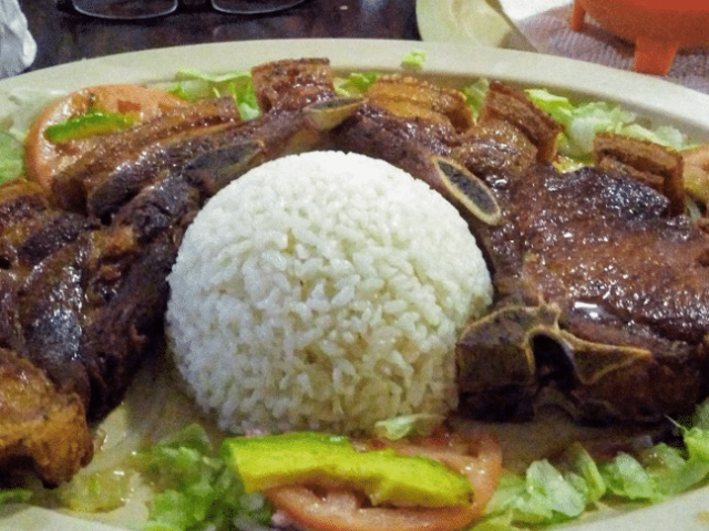 PINONES.COM Restaurant Piñones 4 PINONES.COM Restaurant Pi√±ones 3