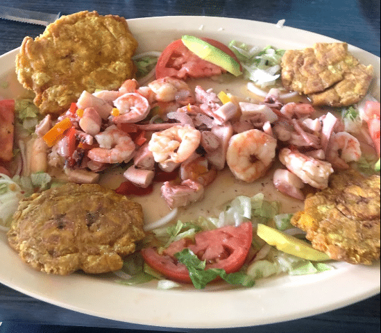PINONES.COM Restaurant Piñones 5 PINONES.COM Restaurant Pi√±ones 4