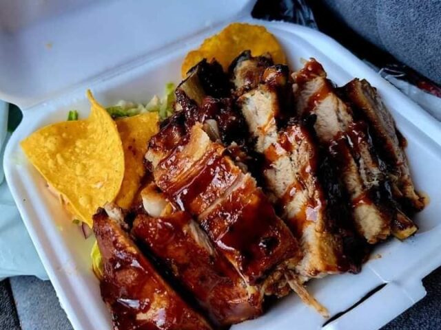 The Famous Trailer Ribs Luquillo 3 The Famous Trailer Ribs Luquillo 2