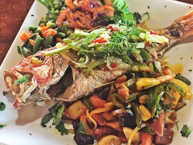 Waves Seafood Restaurant Aguada 6 Waves Seafood Restaurant Aguada 5