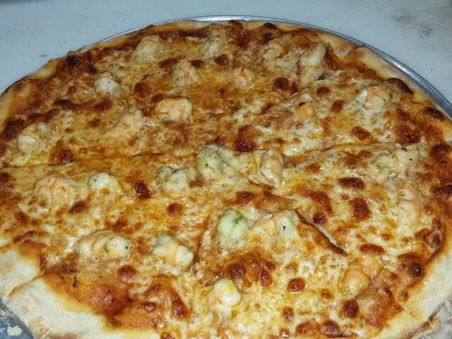 Yanzel Pizza Arecibo 3 Yanzel Pizza Arecibo 2