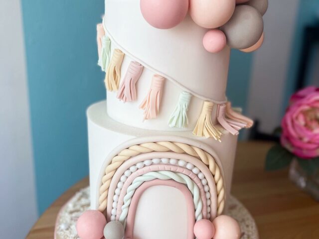 Alo Cakes by Glorimar Cupey.1