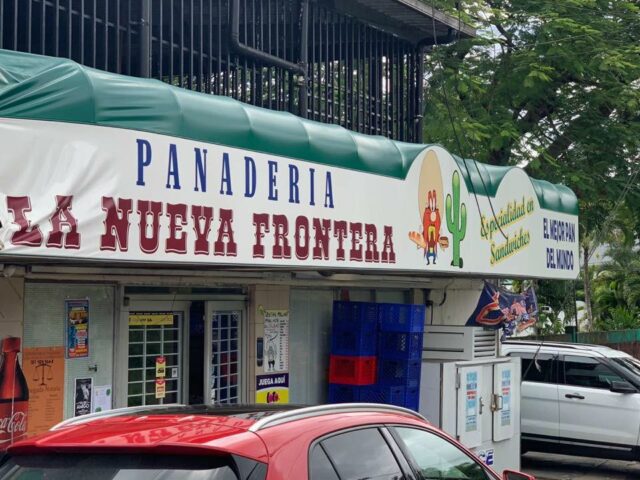 MaggieMoo's Ice Cream and Treatery Guaynabo 11 Panaderia La Nueva Frontera Cupey