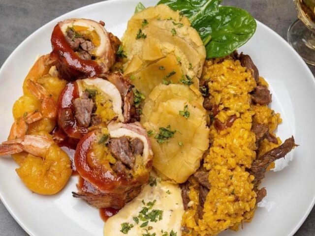 Jarritos Bar & Grill Guaynabo 2 Jarritos Bar Grill Guaynabo.1